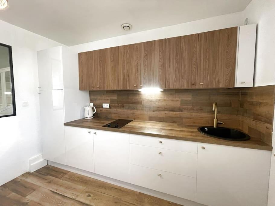 Charmante Maison Au Village Gruissan Eksteriør billede